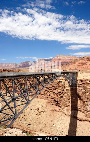 Navajo Brücken überqueren den Colorado River in Marble Canyon in der Nähe von Lees Ferry in Arizona, USA Stockfoto