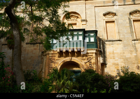 Innenhof der Großmeisterpalast jetzt das Büro des Präsidenten und Maltas Parlament Haus Valletta Malta Stockfoto