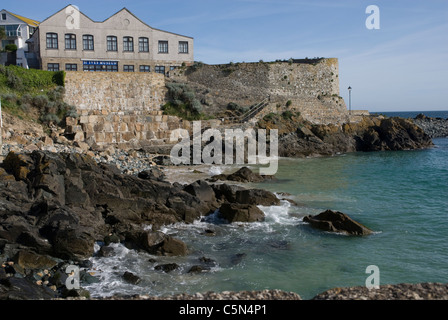 Flut am Strand St Ives Cornwall UK Stockfoto