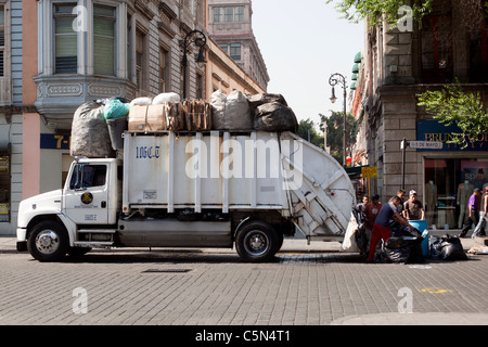 Müll-Sammlung-Mexico City-Mexiko Stockfoto