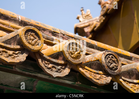 Ornamentale Traufe Traufe Rafter Dachsparren auf Qin An Dian (Halle des kaiserlichen Friedens) Palace Museum der verbotenen Stadt Peking China Stockfoto