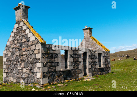 Das verlassene Dorf Eòrasdail auf der Insel Vatersay in den äußeren Hebriden. Stockfoto