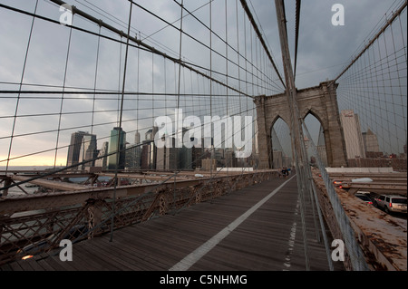 USA, New York City, Brooklyn Bridge, Brooklyn mit Manhattan verbindet, über den East River Stockfoto