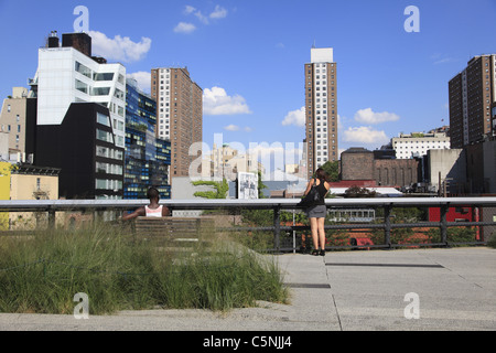 Highline, erhöhten öffentlichen Park am ehemaligen Bahn verfolgt, Manhattan, New York City, USA Stockfoto