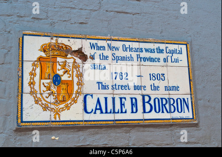 Calle D Borbon, Bourbon Street im French Quarter von New Orleans zu unterzeichnen. Stockfoto