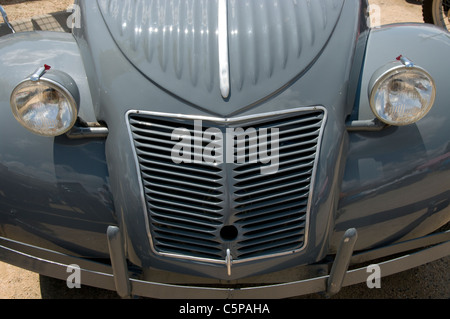 Citroen 2CV Oldtimer. Stockfoto