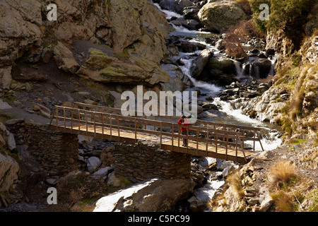 parque nacional de sierra nevada, Wandern auf der Brücke Sierra Nevada in der Vereda de la Estrella, Andalucía Stockfoto