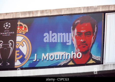 Das Bild von Jose Mourinho auf der elektronischen Anzeigetafel Stockfoto