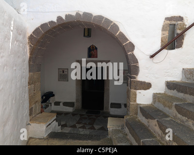 Patmos Griechenland Eingang in die Höhle des Klosters Apokalypse Stockfoto