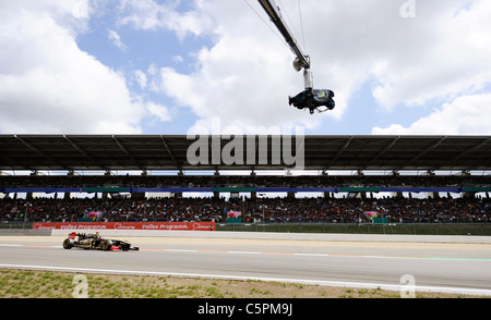 Lotus-Renault Nick Heidfeld (GER), vor der Tribüne am deutschen Formel 1 Grand Prix, Nürburgring, Deutschland Stockfoto