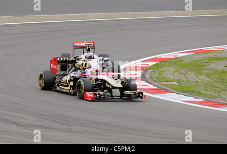 Witali Petrow (RUS), Renault und Jenson Button (GBR), McLaren-Mercedes, während die deutschen Formel 1 Grand Prix 2011 Stockfoto