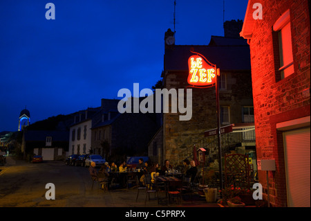 Le Zef Creperie auf den alten Hafen Dahouet Bretagne Frankreich FR Stockfoto