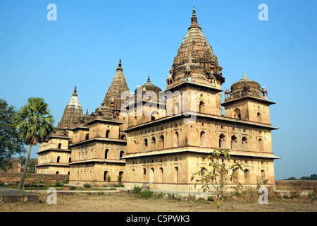 Chhattri (royal Kenotaphen), 16.-17. Jahrhundert, Orchha, Staat Madhya Pradesh, Indien Stockfoto