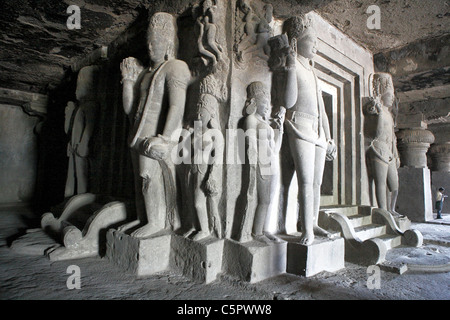 Höhlentempel, Rameshvara hindu-Tempel (Höhle 21), 6. Jahrhundert, UNESCO-Weltkulturerbe, Ellora, Indien Stockfoto