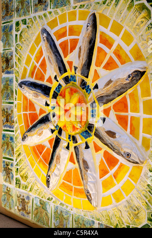 Kachel-Kunst mit einem Fischmuster Stockfoto