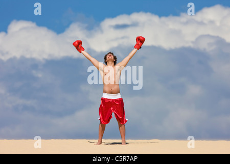 Ein Boxer am Anfang der Welt zu feiern. Stockfoto