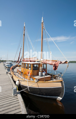 alte hölzerne Segelschiff im Hafen von Lappeenranta Stockfoto