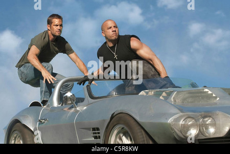 FAST FIVE 2011 Universal Film mit Paul Walker und Vin Diesel auf der rechten Seite Stockfoto