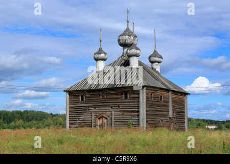 Hölzerne Kirche der Verklärung (1679), Izhma, Archangelsk (Archangelsk) Region, Russland Stockfoto