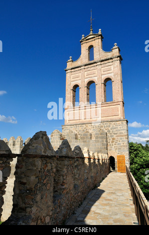 Europa, Spanien, Kastilien und Leon, Avila, Blick auf die mittelalterliche Stadtmauer Stockfoto