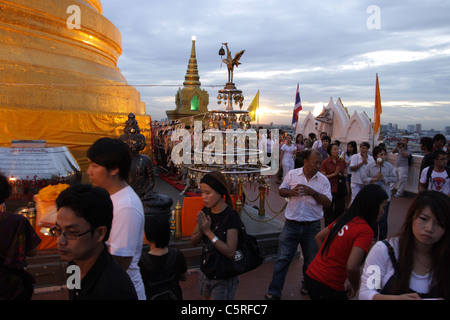 Thailändischen buddhistischen Fastenzeit im goldenen Berg in Bangkok Stockfoto