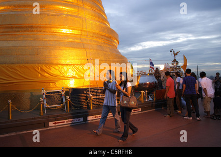 Thailändischen buddhistischen Fastenzeit im goldenen Berg in Bangkok Stockfoto