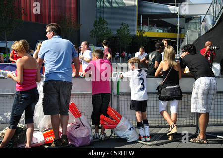 Die Virgin Active London Triathlon, ExCeL Centre, London Docklands, London Borough von Newham, London, Greater London, England, Vereinigtes Königreich Stockfoto