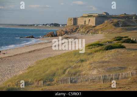 Strand des "Château Rouge", Fort Penthièvre Kerhostin, Quiberon Halbinsel (Morbihan, Bretagne, Frankreich). Stockfoto