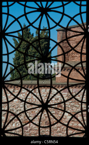 Ausgeschlossen von Fenstern mit Blick auf den Rest des Palastes, Harem, Topkapi Palast, Istanbul, Türkei Stockfoto