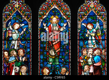 Das Ostfenster, St. John the Baptist Church, Shipton Moyne, Gloucestershire, England, Vereinigtes Königreich Stockfoto