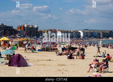Weymouth beach at the height of summer. Stockfoto