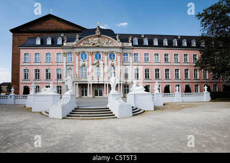 Deutschland, Rheinland-Pfalz, Trier, Kurfürstliches Schloss Stockfoto