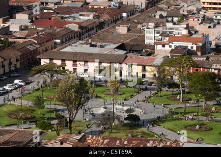 Ein Blick über die Plaza de Armas in der Stadt Cajamarca, fotografiert von Apolonia. Stockfoto