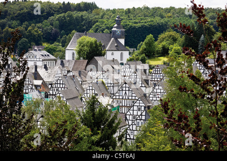 Deutschland, Nordrhein-Westfalen, Freudenberg, Fachwerk Häuser, erhöhten Blick Stockfoto