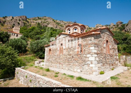 Eine griechische orthodoxe Kapelle in einem Kloster in der Nähe von Skala Eresou auf Lesbos, Griechenland. Stockfoto