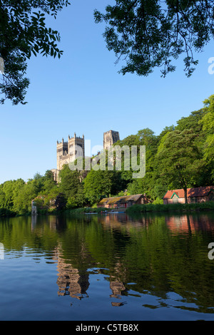 Kathedrale von Durham und der Fluss Wear im Sommer UK Stockfoto