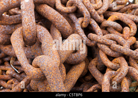 Rostige alte Ketten Stockfoto