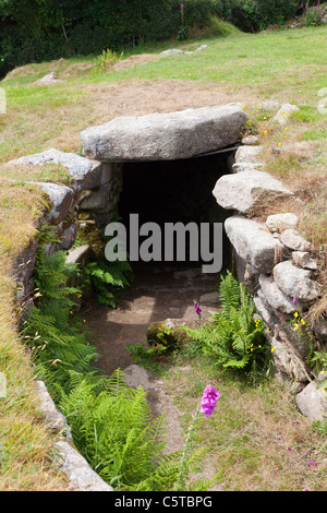 Tunneleingang bei Carn Euny Eisenzeit und Romano-britischer Dorf Cornwall UK Stockfoto