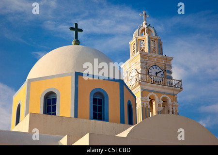 Griechisch-orthodoxe Kirche in Thira (Fira) auf der Insel Santorini Kykladen-Griechenland Stockfoto