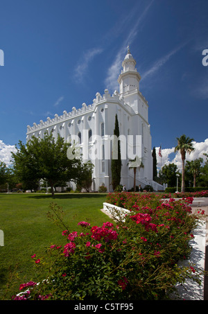 St. George, Utah - The St. George Utah-Tempel, der erste Tempel, ergänzt durch die Mormonen nach ihrer in Utah Ankunft. Stockfoto