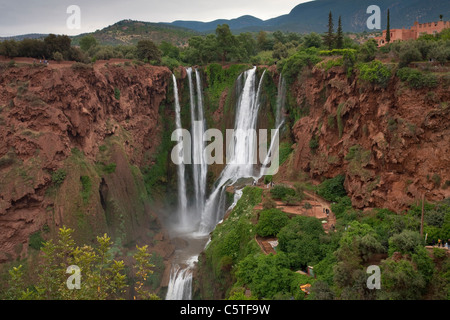 Kaskaden d'Ouzoud Wasserfall, Fluss El Abid, mittleren Atlasgebirge, Marokko, Nordafrika. Stockfoto