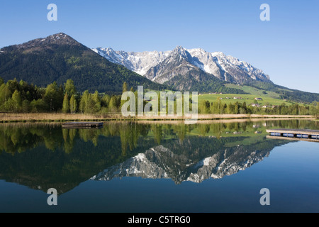 Österreich, Tirol, See Walchsee im Frühjahr Stockfoto