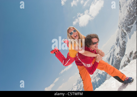 Österreich, Salzburger Land, Paare, die Spaß, Mann mit Frau, lacht Porträt Stockfoto