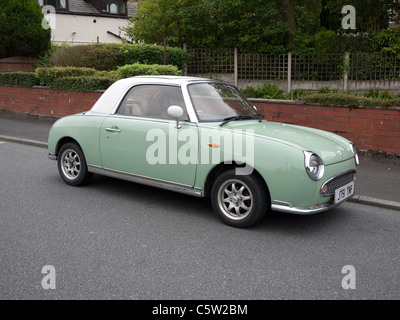 Nissan Figaro 1.0 Sportwagen. Stockfoto