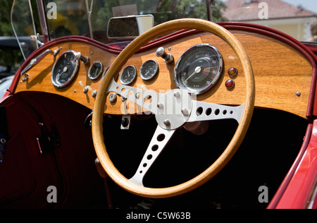 Salzkammergut, Mondsee, Armaturenbrett Oldtimer MG TA Stockfoto