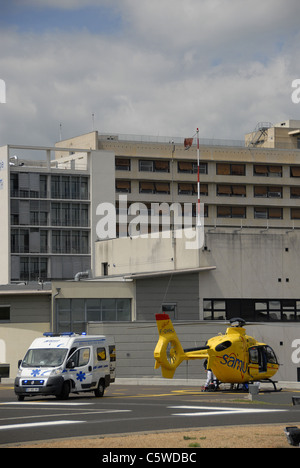 Rettungshubschrauber der Samu Clermont-Ferrand Auvergne Frankreich Stockfoto