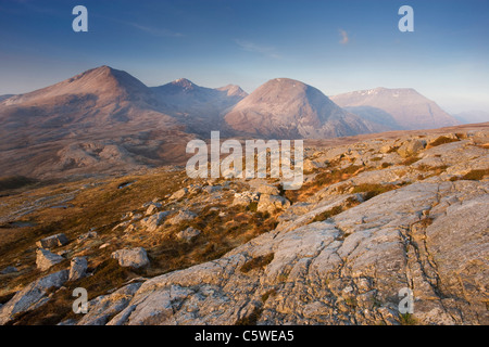 Beinn Eighe National Nature Reserve, Blick vom Leathad Buidhe Spidean Coire Nan Clach, Ruadh Stac Beag, Ruadh Stac Mor Stockfoto