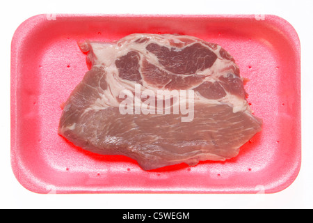 Rohes Steak in Styropor-Box, erhöhten Blick Stockfoto