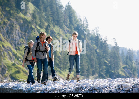 Deutschland, Bayern, Tölzer Land, Wanderer Stockfoto
