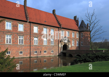 Wasserschloss Herten, Ruhrgebiet, Nordrhein-Westfalen, Im Schloss Befinden Sich Abteilungen Vom LWL-Landeskrankenhaus Fuer Psychiatrie Stockfoto